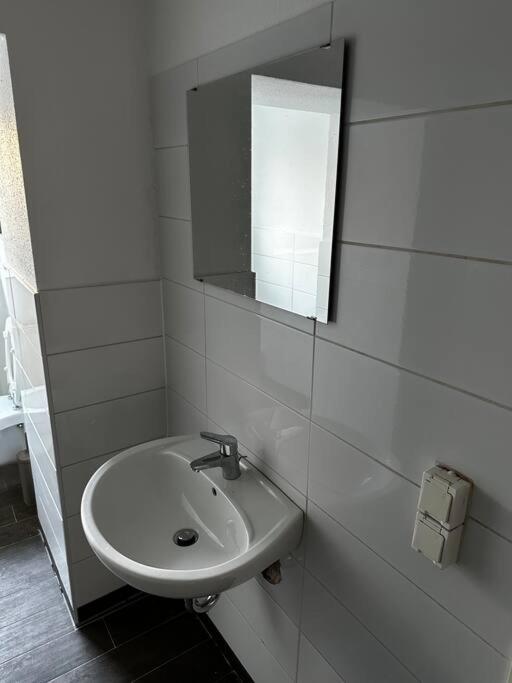 Zentrumsnahes Monteurszimmer Erfurt Exteriör bild